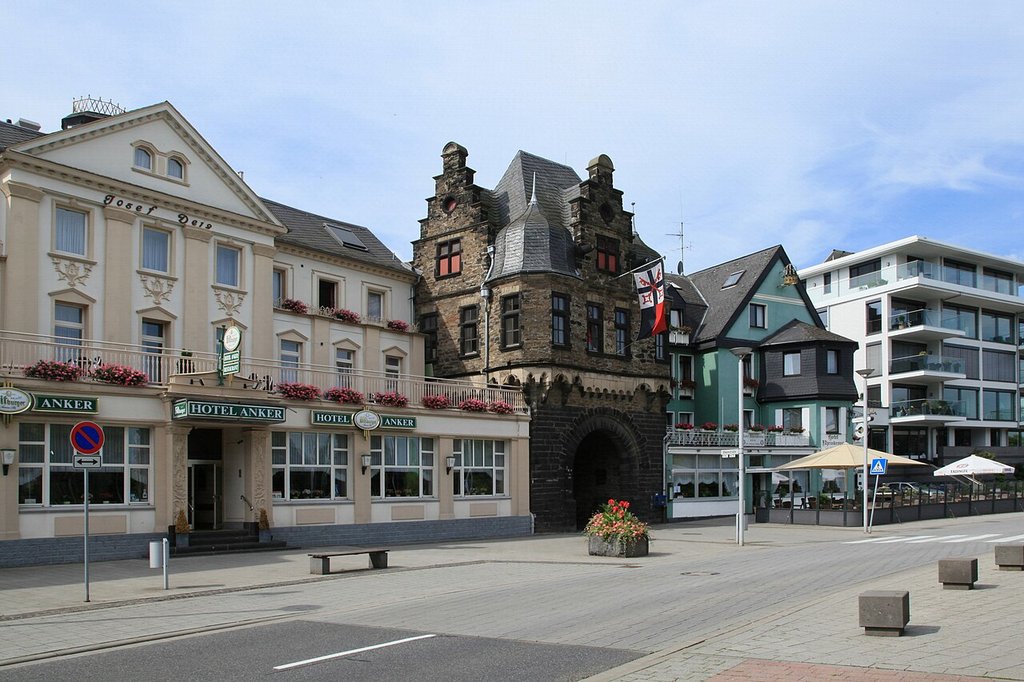La porte du Rhin d'Andernach