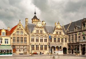 Grand'Place de Furnes (Veurne)